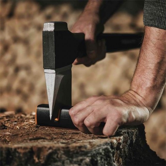 ���� ����� FISKARS X25