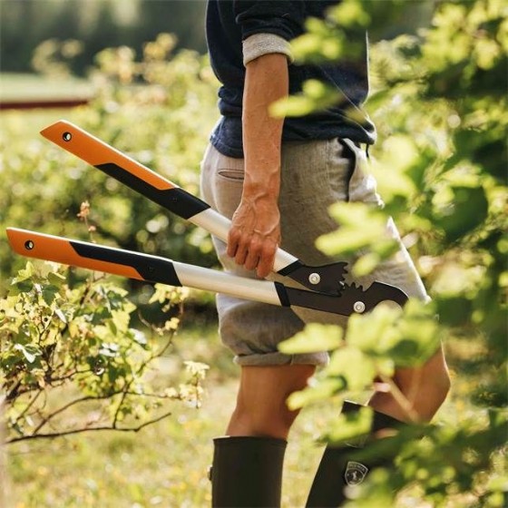 ����� ���� ����� Fiskars ������ ���� PowerGear Steel LX92