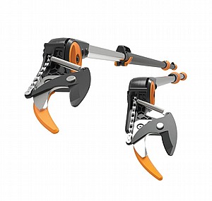 מזמרת גובה לעצים טלסקופית 240-400 ס"מ FISKARS UPX86 מזמרת גובה לעצים טלסקופית 240-400 ס"מ FISKARS UPX86