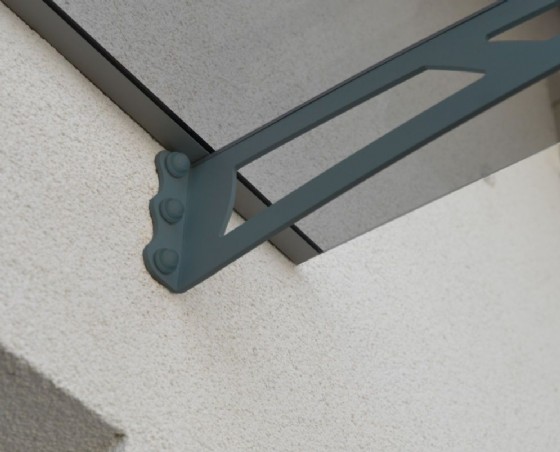 ���� ��� ���� 300 �"� ����� 3000 ������ Canopia