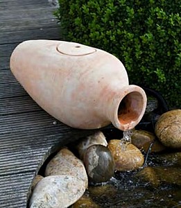 מפל מים מזרקה דקורטיבית מסנן לגינה "אמפורה" AMPHORA יובינק UBBINK מפל מים מזרקה דקורטיבית מסנן לגינה "אמפורה" AMPHORA יובינק UBBINK