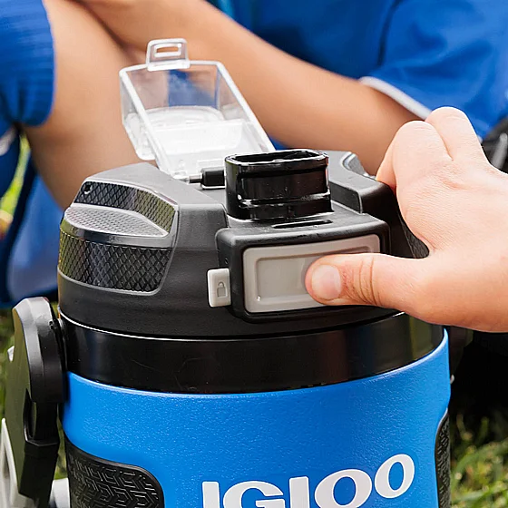 ���� ��� ����� 1.9 ���� ���� IGLOO RIVAL JUG WITH Connext� attachment system