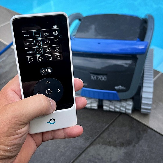 ����� ����� Maytronics Dolphin M700