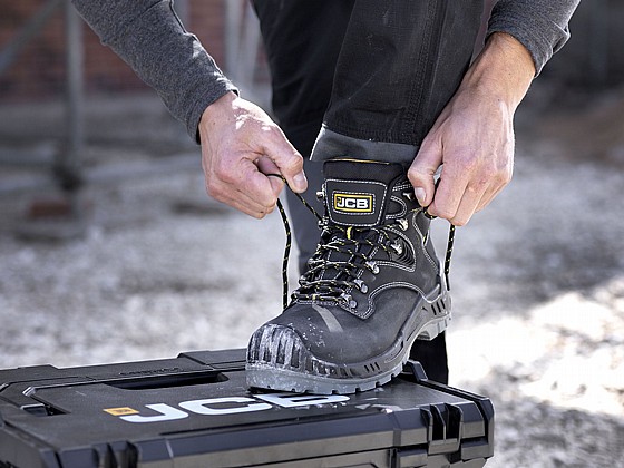 ��� ����� ����� ���� ������ ��� ���� ���� JCB Holton Hiker Black
