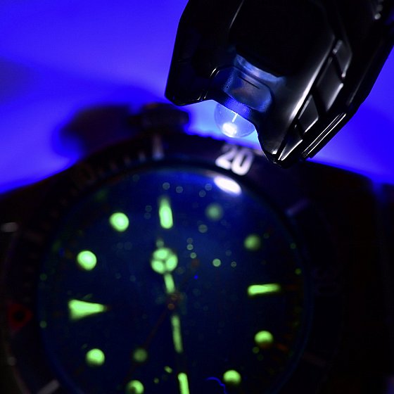 ��� ���� ��� ������ ���� TUBE UV